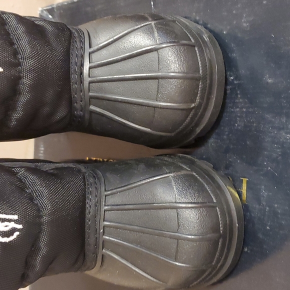 Ralph Lauren snow boots - Picture 4 of 7